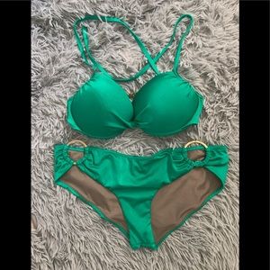 Victoria’s Secret bikini